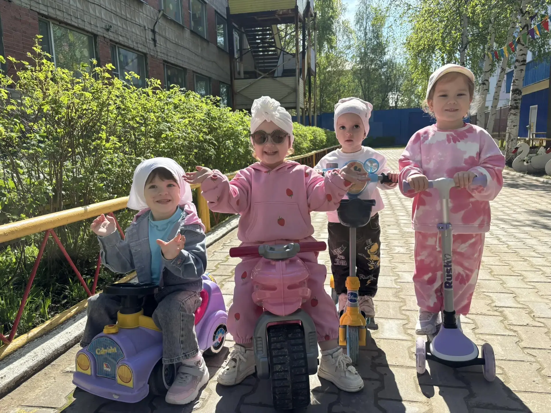 В «Золотой рыбке» прошел самый веселый велозабег! 🚴‍♂️🚴‍♀️ https://vk.ru/wall-2157698...