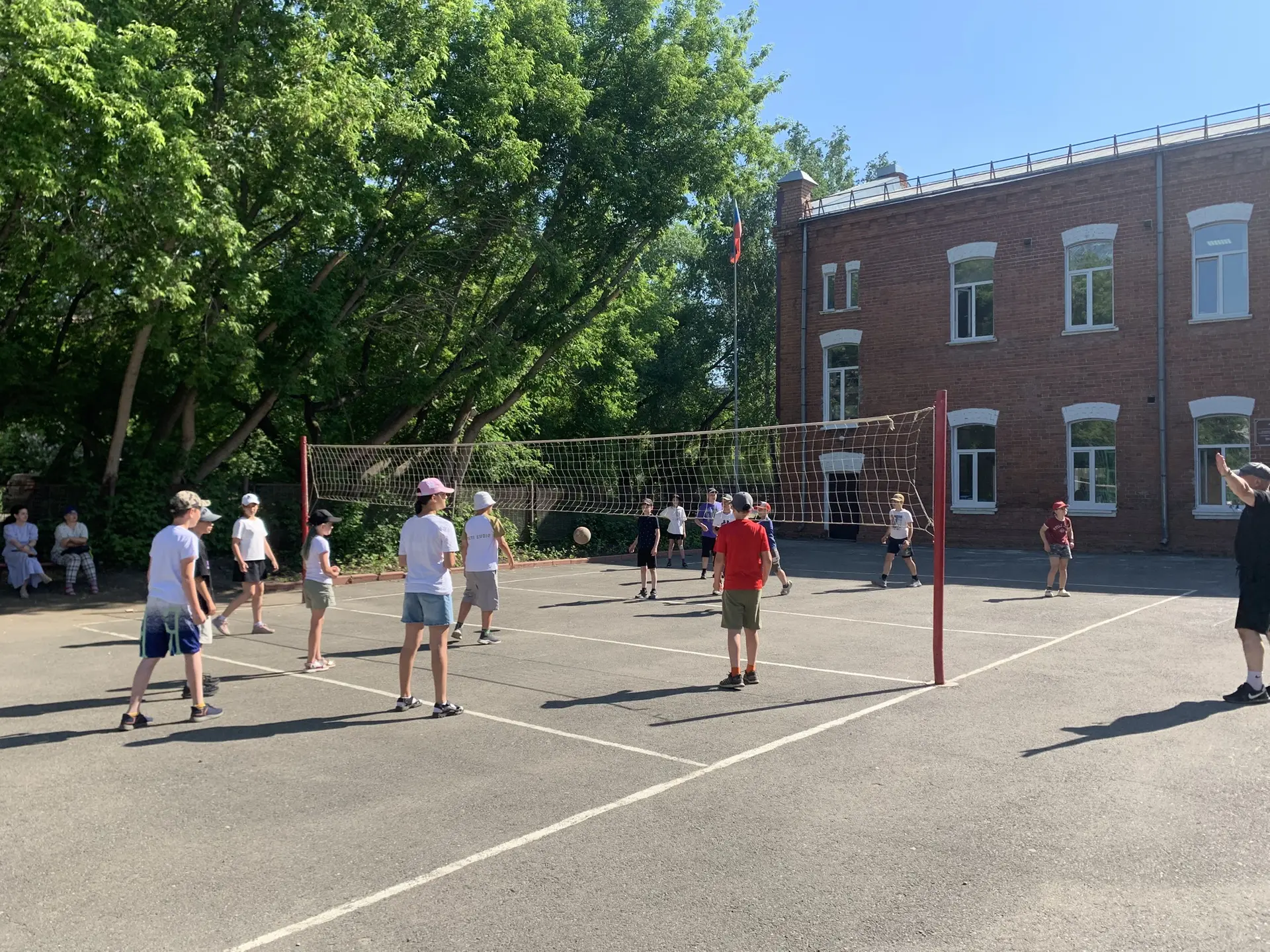 🏀 ДЕНЬ СПОРТА 🏀

10 июня в детском лагере с дневным пребыванием "Факел" был посвящен дню спорта. 
