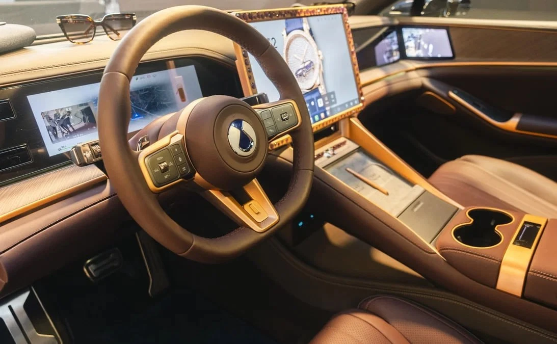 Китайский Denza Z9 GT продали за рекордные 700 тысяч евро  Denza Z9 GT с отделкой аметистами ушел с 