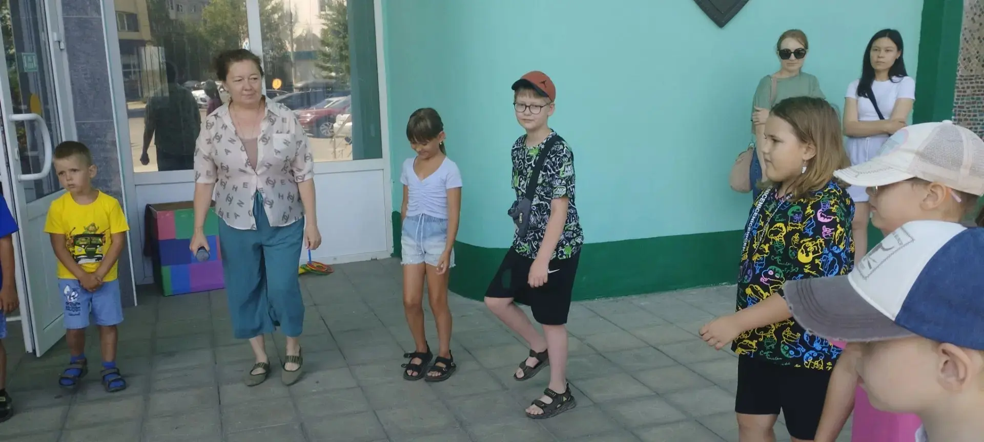 Весёлые каникулы с друзьями- сто затей для друзей - лето с МЦ "Родина"