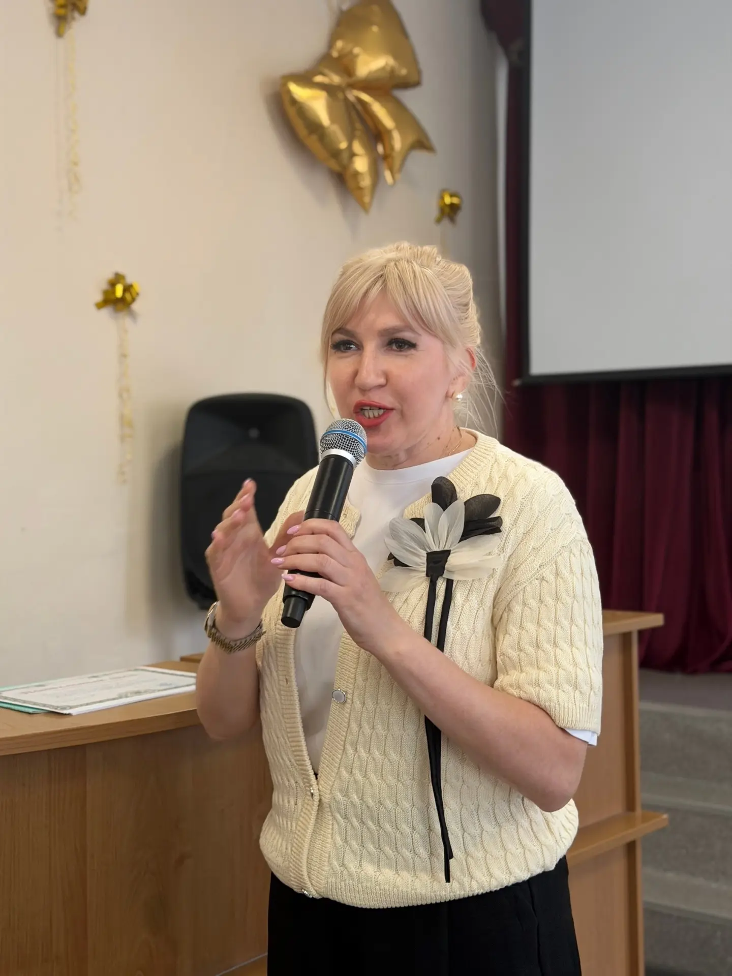 🚨 СЛЁТ ОТЛИЧНИКОВ 2026: ГОРДОСТЬ, ТАЛАНТЫ И АПЛОДИСМЕНТЫ! 💥👍😍  27 мая в школе прошёл традиционный Сл
