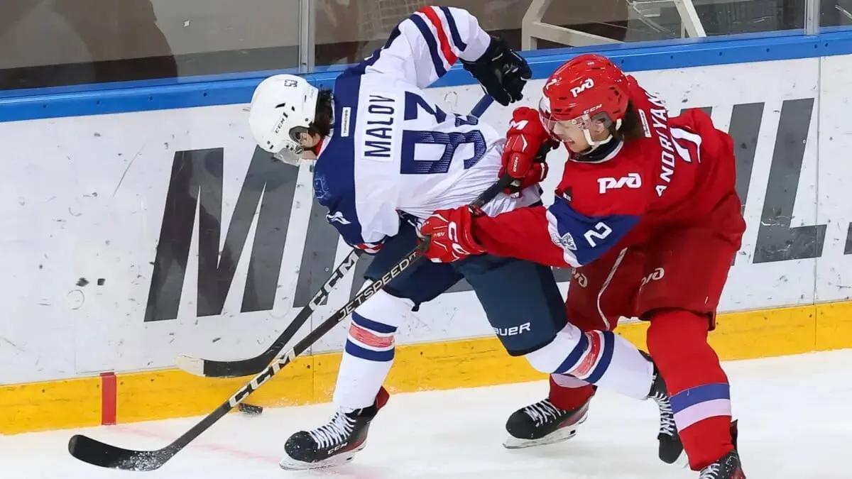 🏒 Воронежский «Буран» подписал контракт с 20-летним защитником.