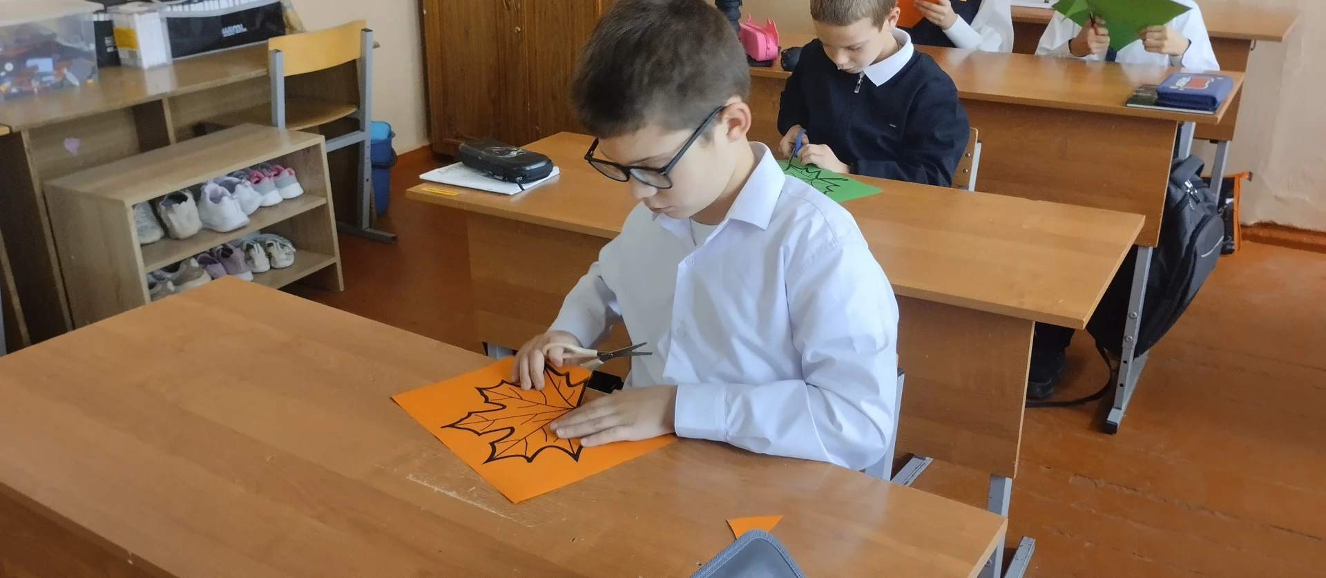 💐 «Букет добрых слов»: трогательный подарок от третьеклассников ко Дню учителя! 💐