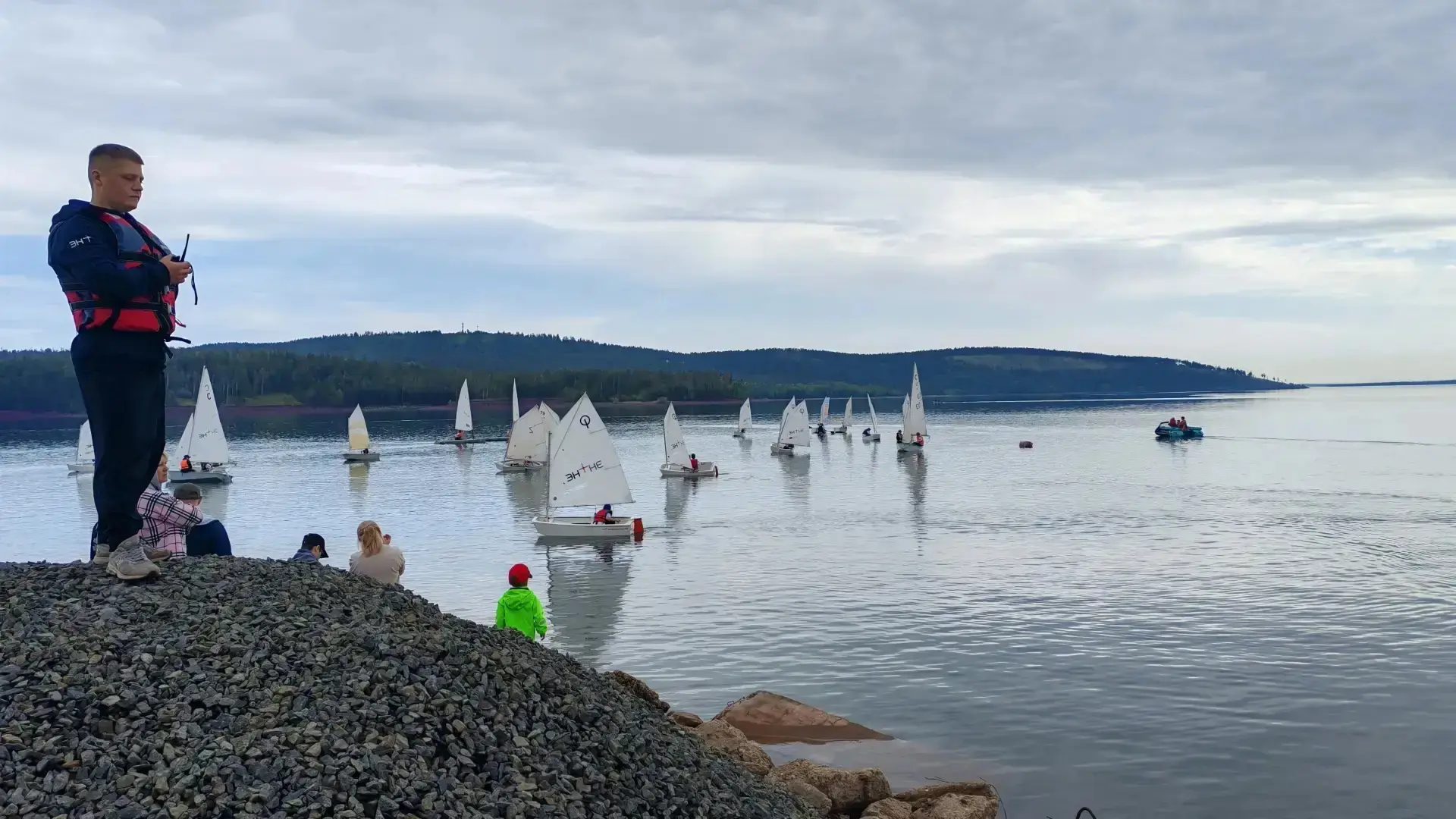 ⛵ 12 июня, в День России, состоялось торжественное открытие парусного сезона. Клуб «Сарма» организов