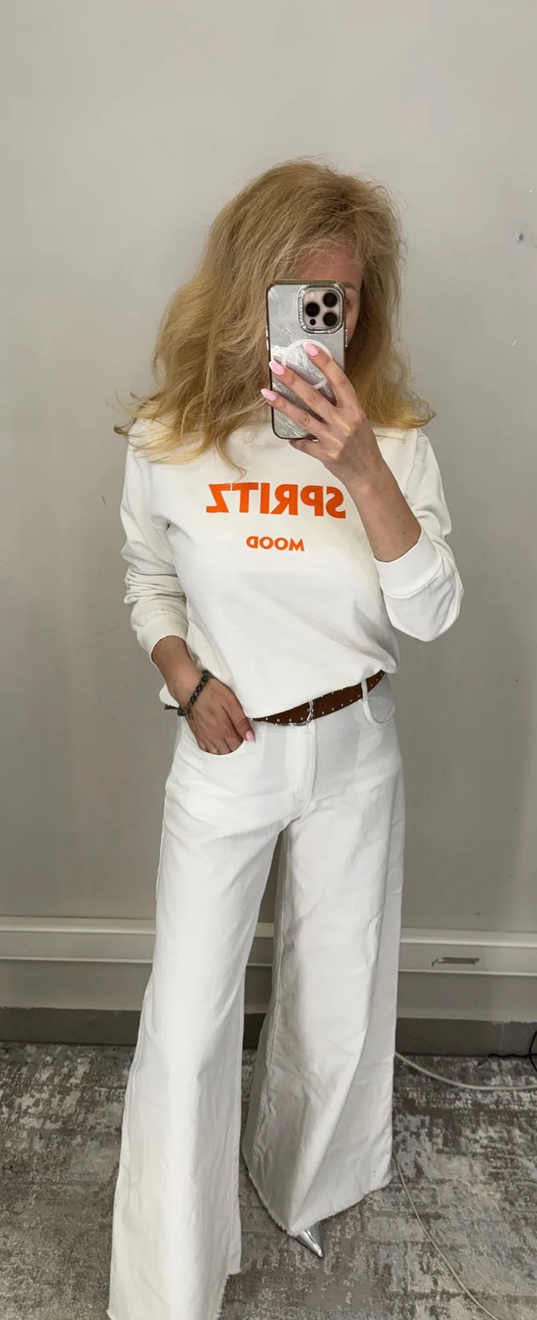 Свитшот 
%4500₽