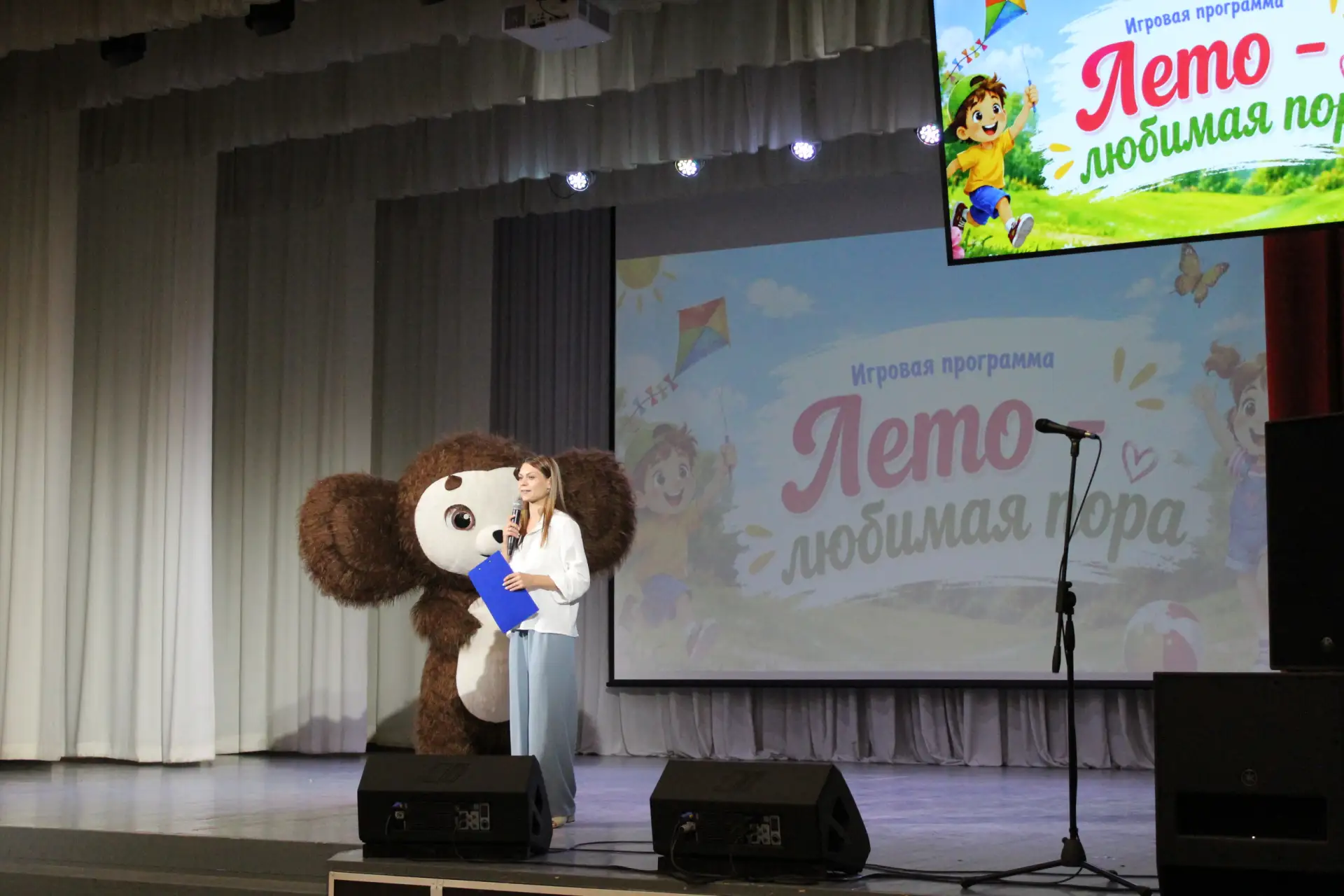 Сегодня в районном Доме культуры было по-настоящему жарко! И дело не только в летней погоде, а  в на