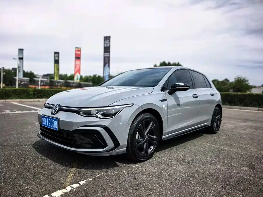 Volkswagen Golf 280TSI DSG R-Line