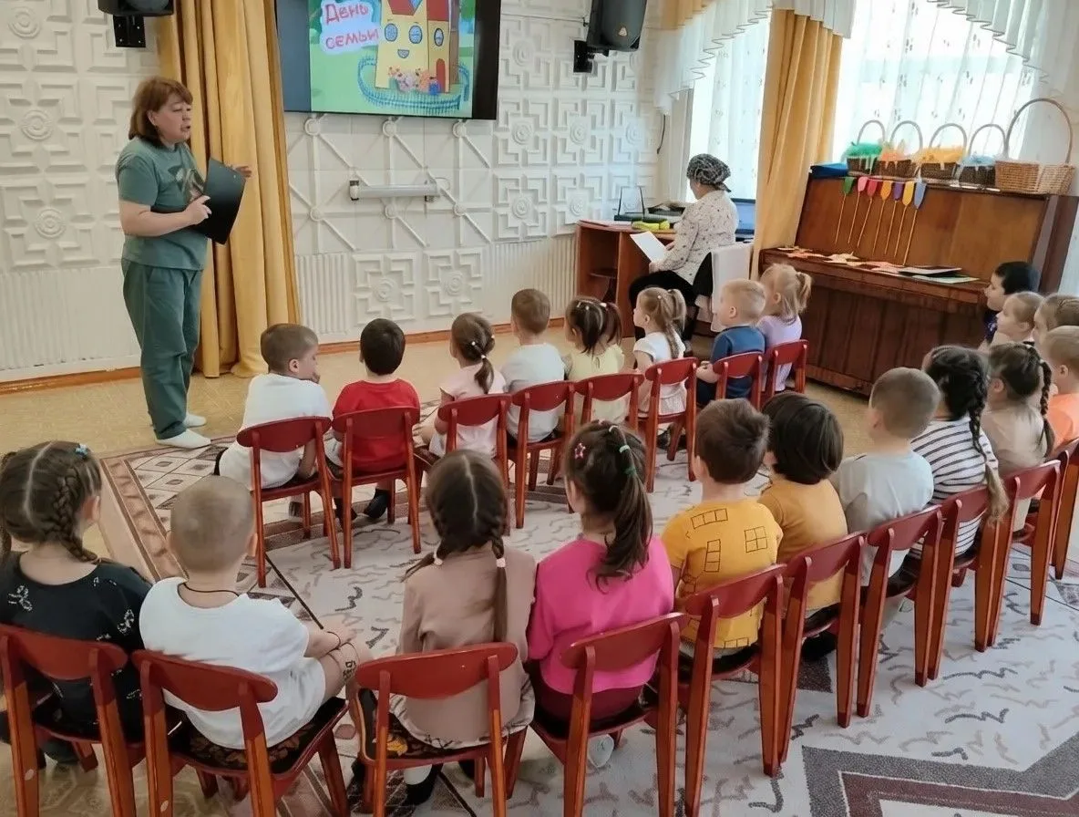 В нашем детском саду прошел теплый и веселый праздник – День семьи, в котором приняли у...