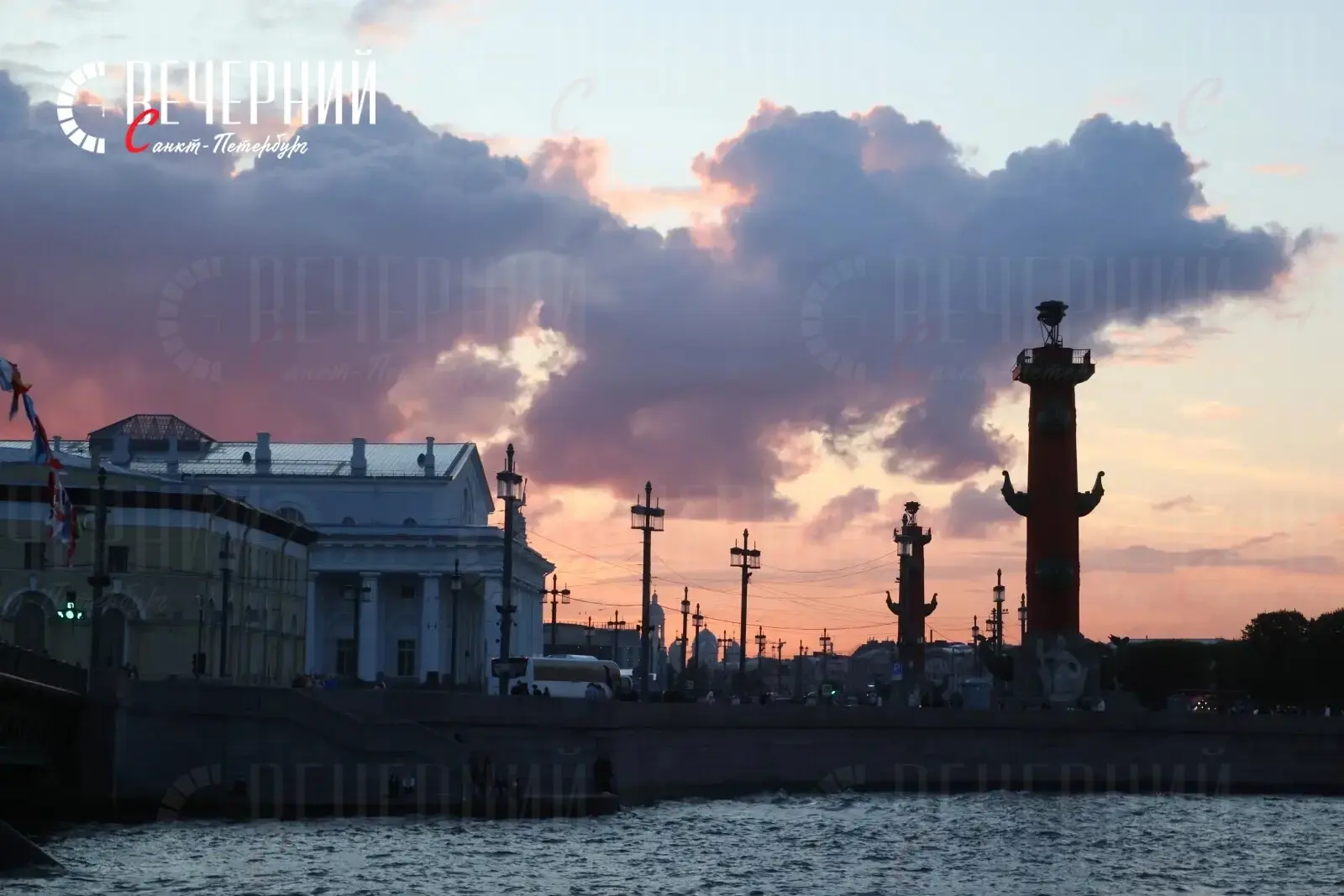 🌙 Доброй ночи, любимый город! 

Фото: Александр Глуз
Подписаться на Вечерний Санкт-Петербург