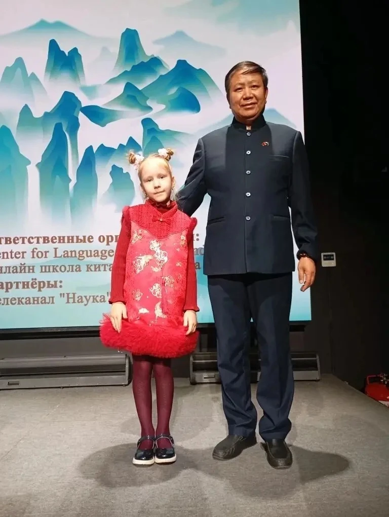 Наши ученики - наша гордость!

Ученица 1 «Г» класса Екатерина стала победителем Праздника Всемирной 
