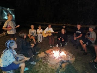 🎉 Первый день в "Стране Чудес" – незабываемый! 🎉

Вчера стартовал палаточный слет! Ребята расселил