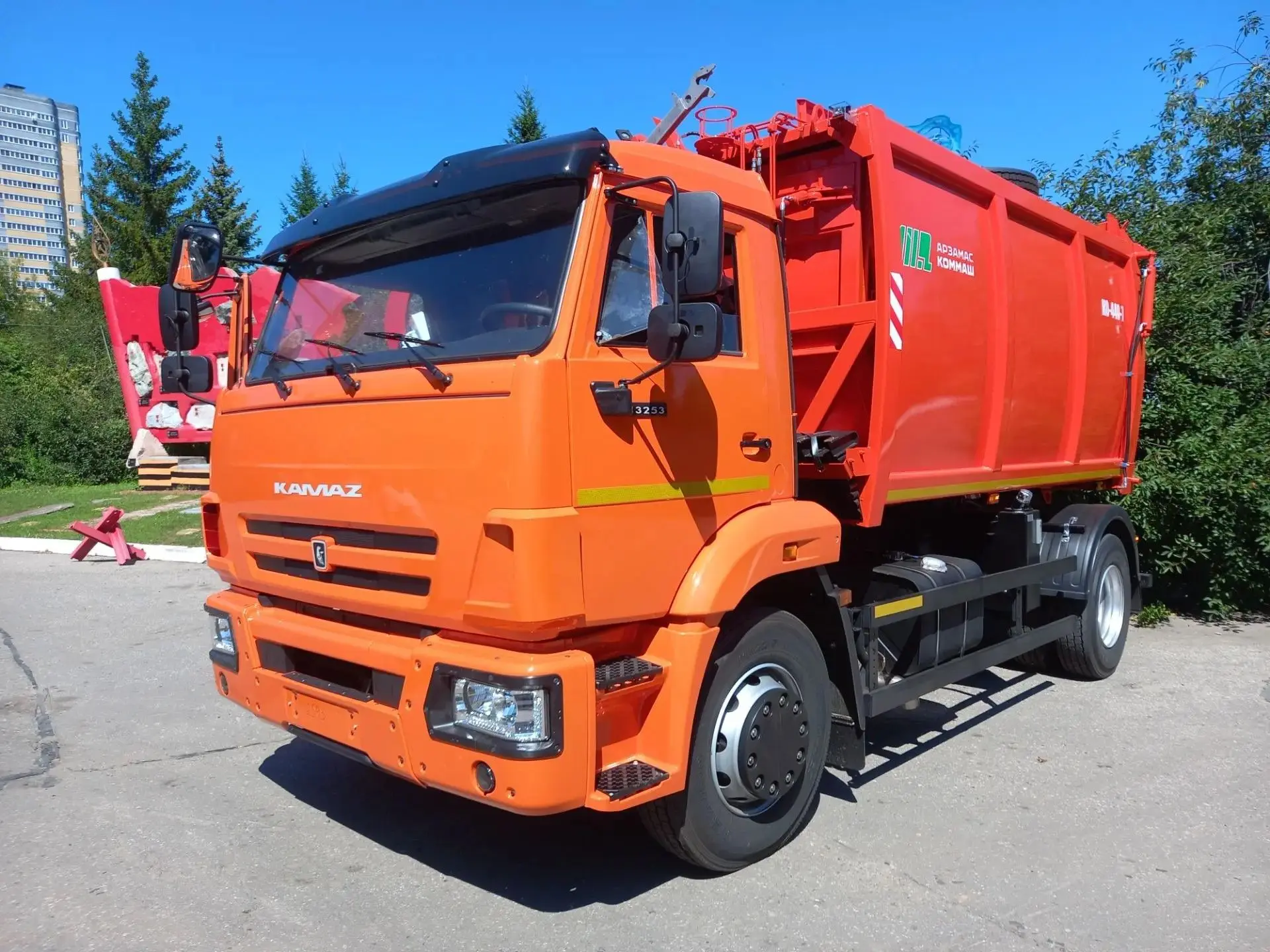 🚚 Автомобиль мусоровоз КО-440-7 производства АО «Арзамасский завод коммунального машиностроения» на