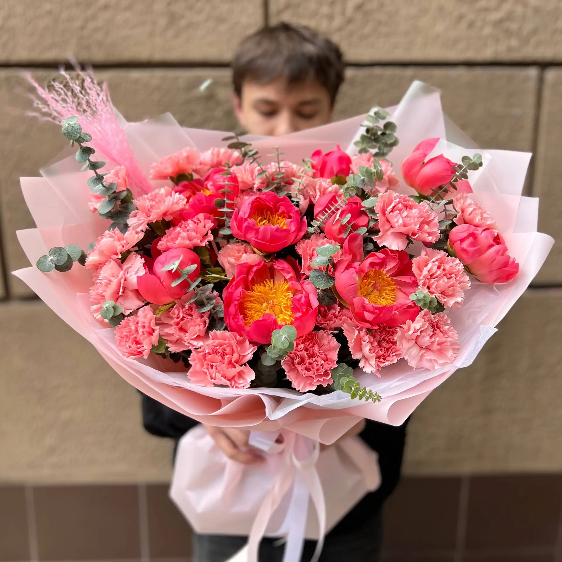 🌸 ЭТО ЧТО ЗА ПУШКА ТАКАЯ??? 🌸

Да, мы тоже примерно так отреагировали, когда флорист закончил его 