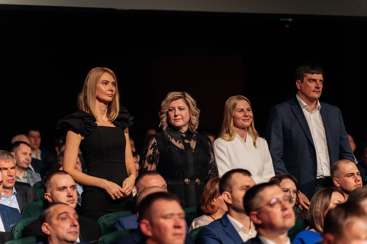 Что превращает трудовой коллектив в семью? Отношение к работе. Когда человек не просто «оттрубил сме