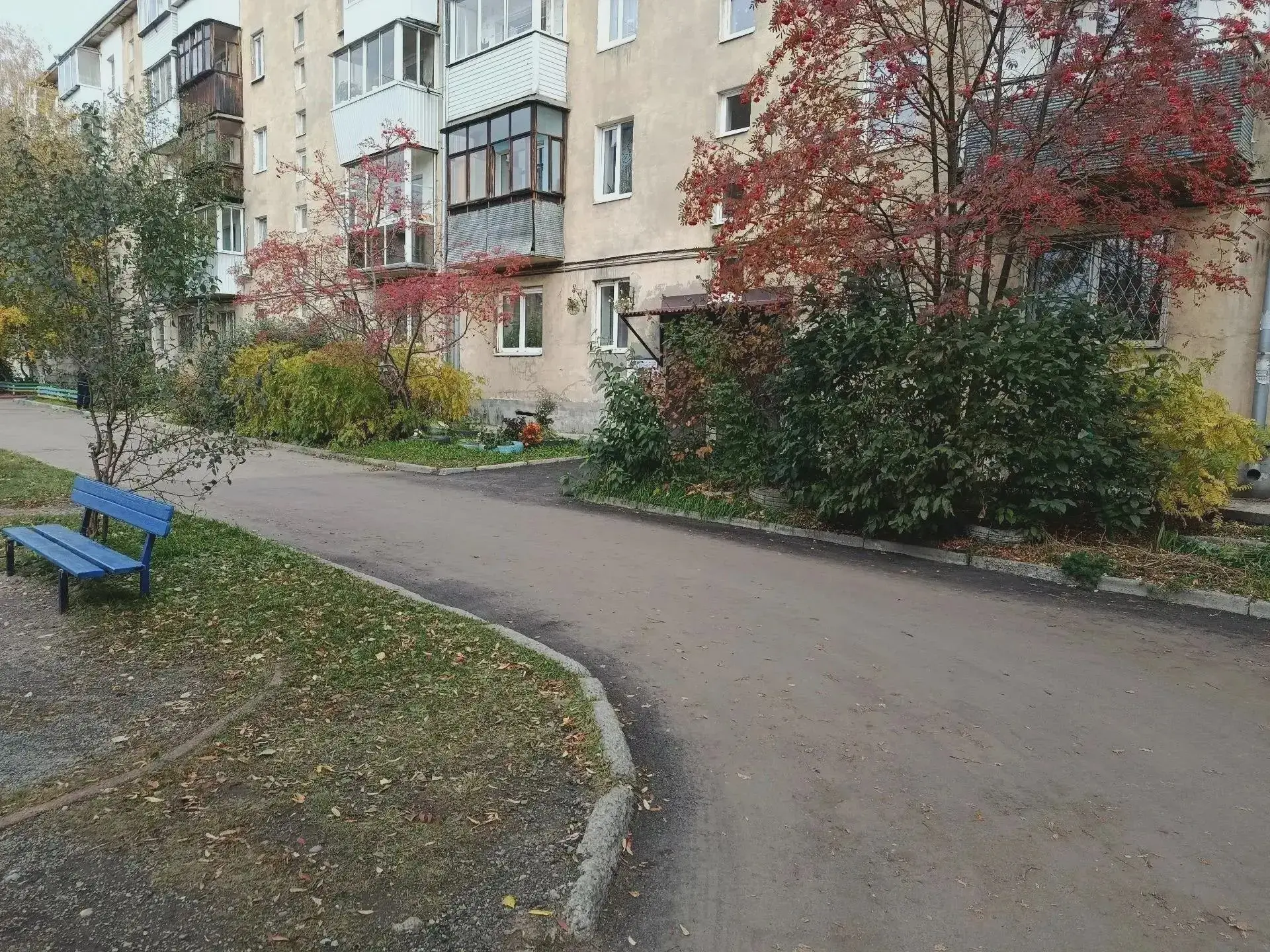 В Правобережном округе обновили 10 дворов