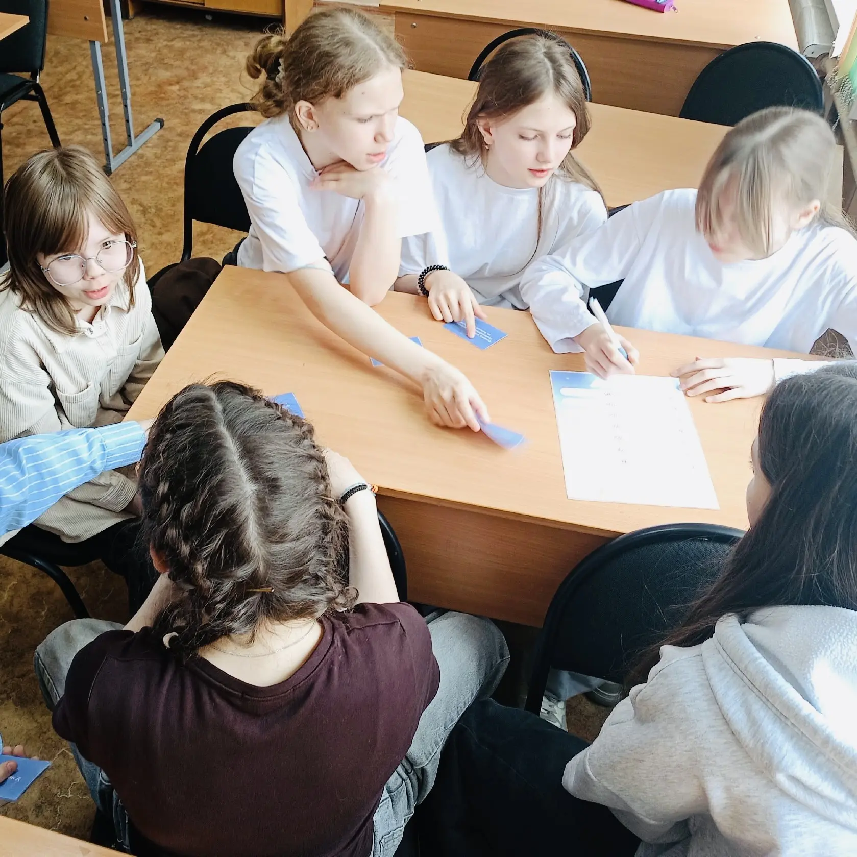 🚀 Всем привет! У нас в лицее - настоящий праздник здоровья!  🧠 Наши ребята участвуют во Всероссийско
