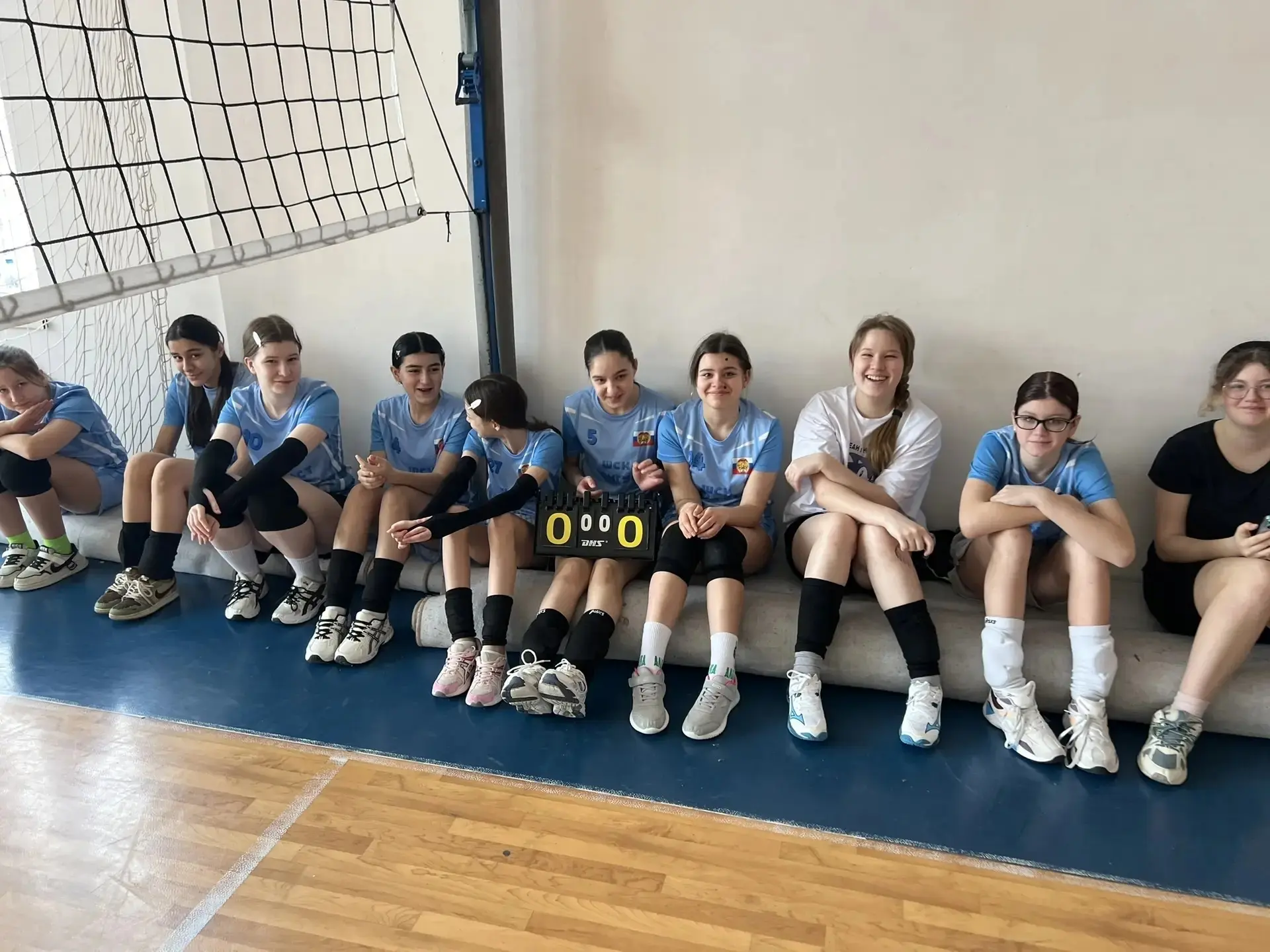 🏆🌷🏐 7 марта на базе МАОУ «Школа 16» прошел турнир по волейболу, посвященный Международному Женскому 