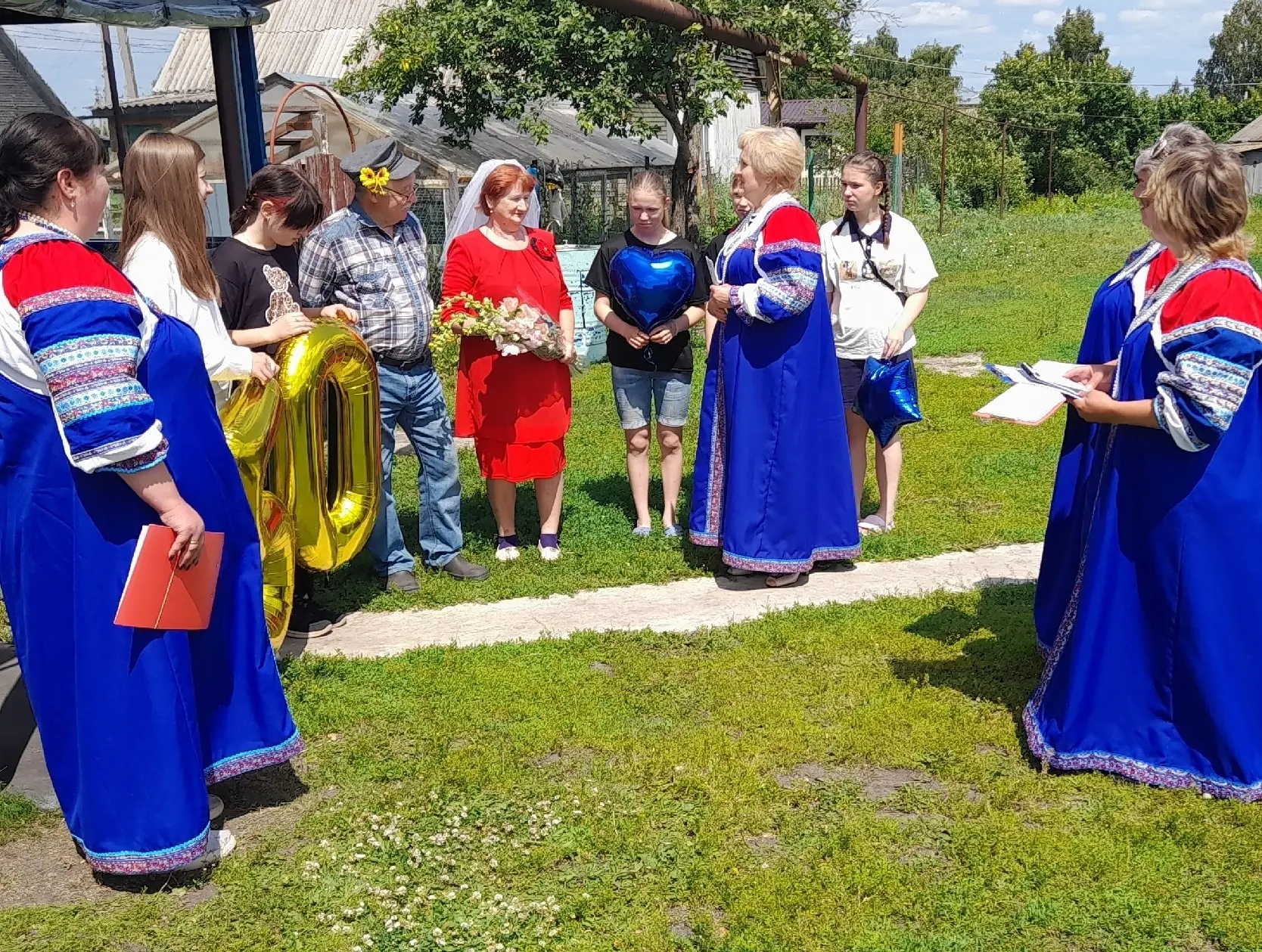 🌺 8 июля в России отмечается День семьи, любви и верности — праздник, посвящённый свят...