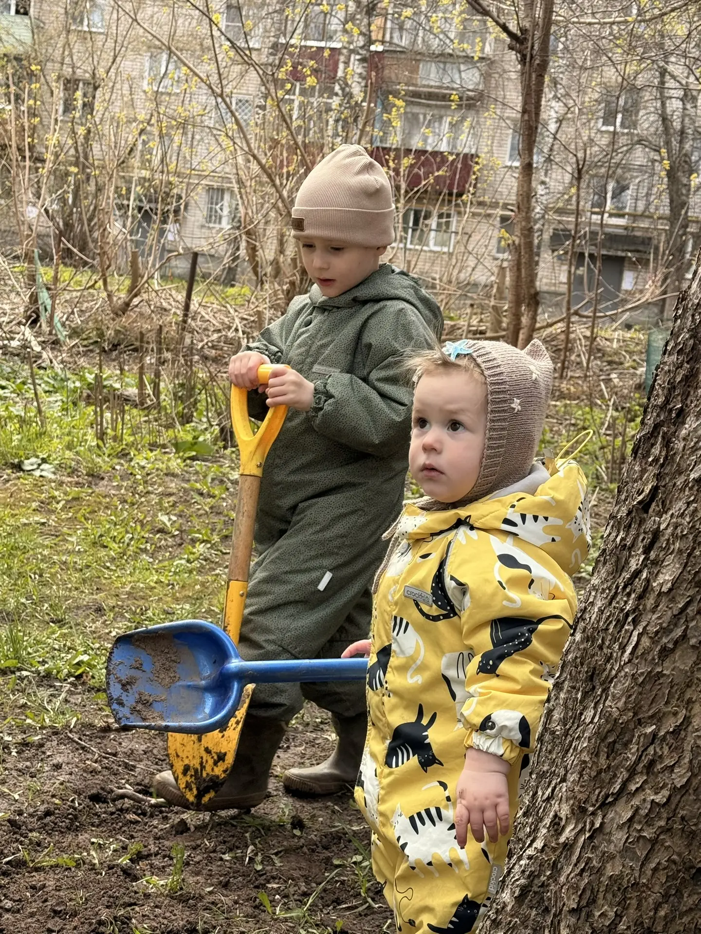 Заметки из нашей размеренной жизни: ▫️приезжала в гости бабушка (моя мама)  ▫️Лея впервые подарила м