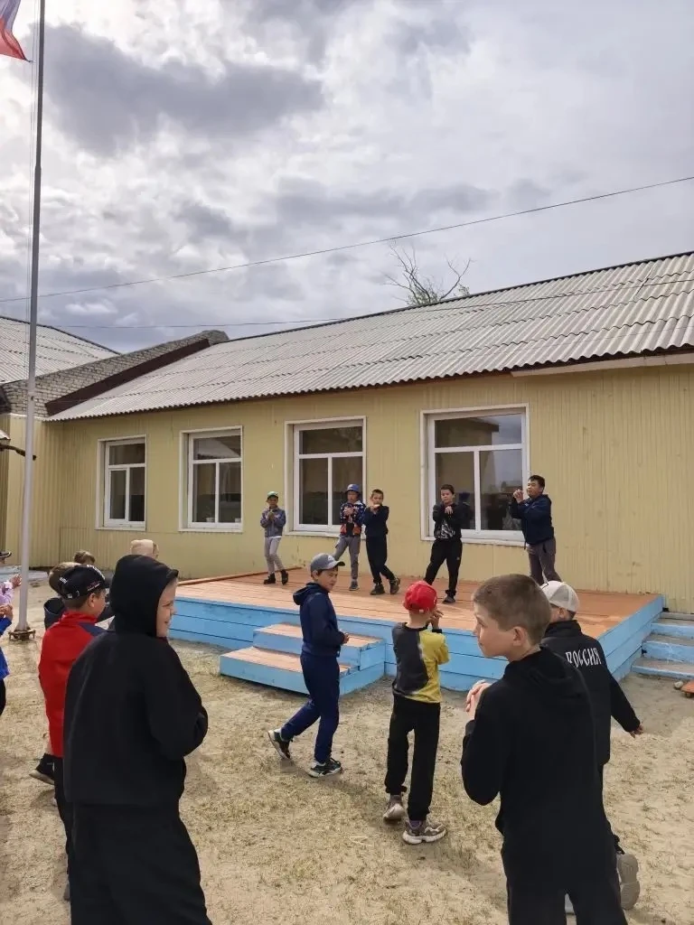 🎈 Шестой день в лагере: День защиты детей, дружба и надувные фигуры!