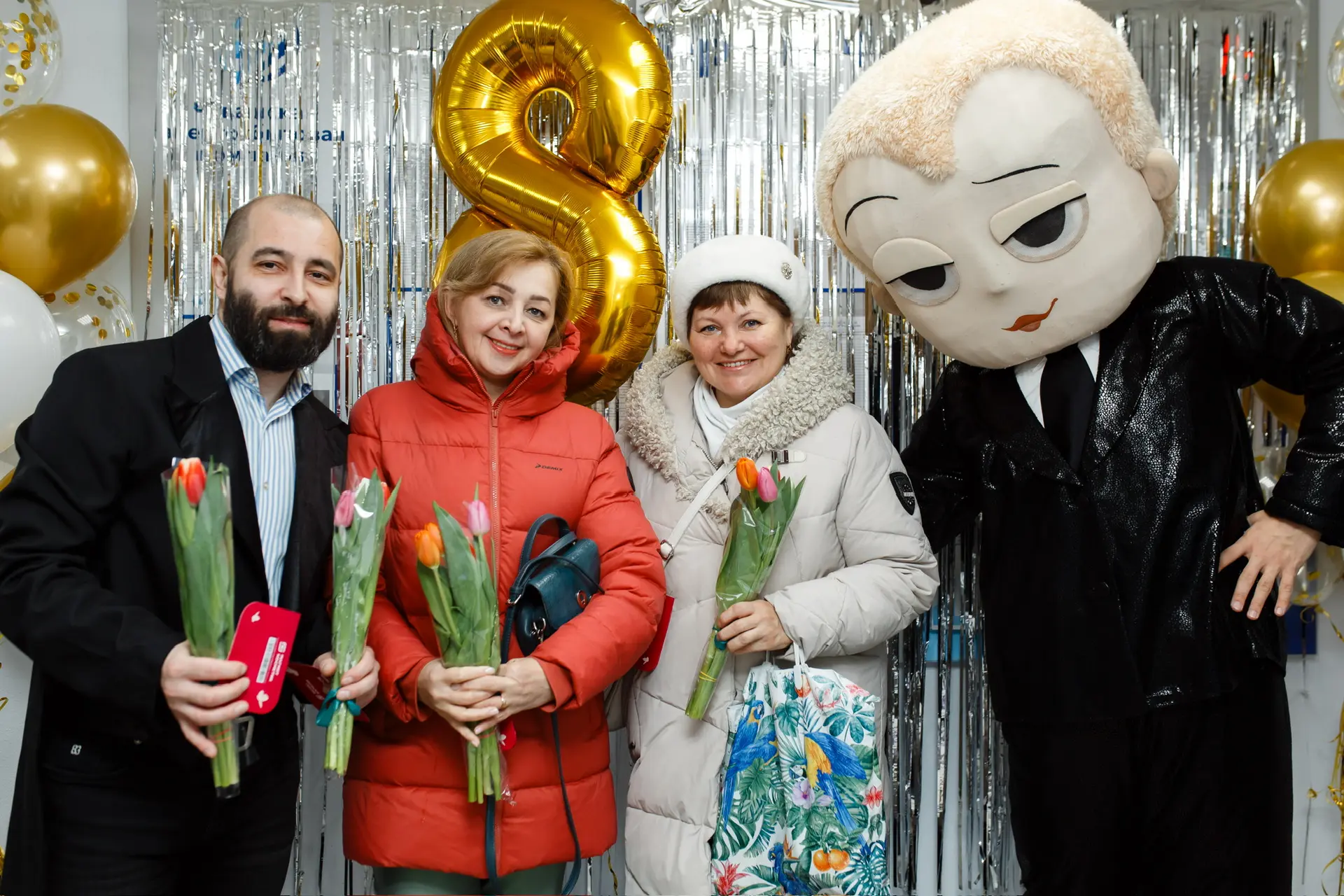 🌸Цветочное настроение 🌸  Накануне Международного женского дня поздравляем наших замечательных сотруд