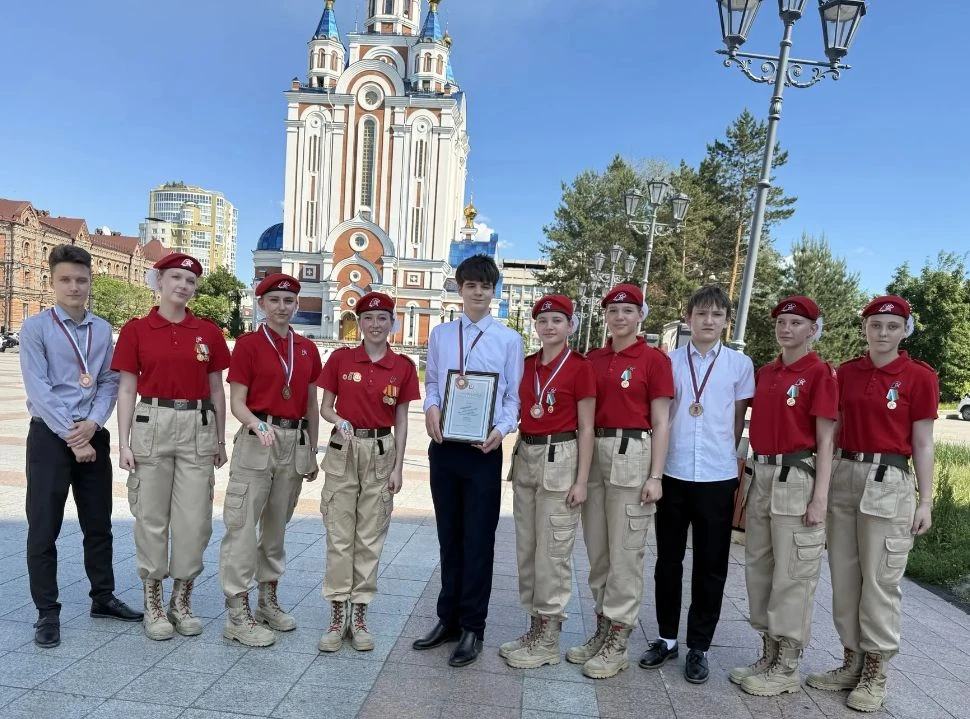 🎖️ Эти награды — не просто знаки отличия, а символ настоящей доблести.  
Сегодня прошла торжественн