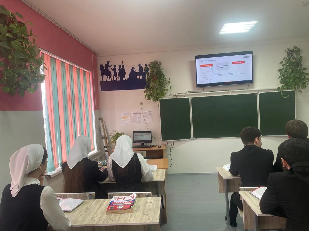 В МБОУ «СОШ6 г. Урус-Мартан» прошло занятие посвященное VII этапу Всероссийской просветительской эст