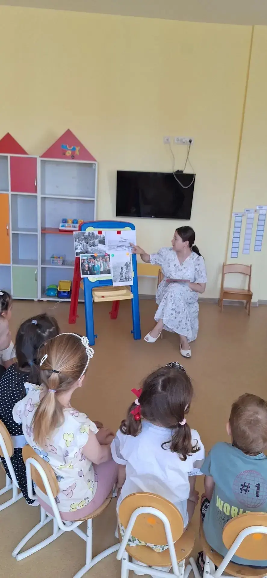 Ко Дню памяти и скорби

В группе «Колобок» прошла всероссийская акция «Память священна», посвященная