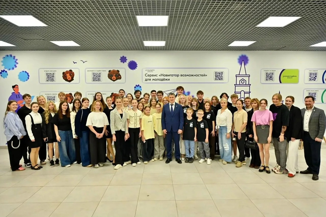 🌟Четыре чернушинских школьника были приглашены на приём к губернатору Пермского края.
🔥Вокалисты М