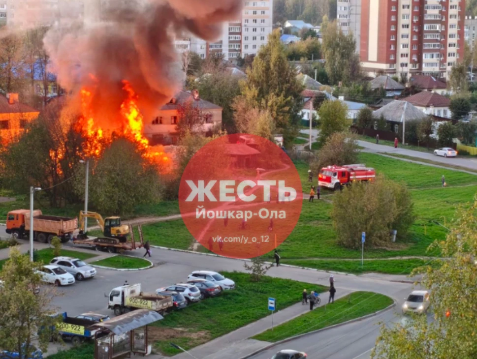 😱 Сильный пожар.  Прямо сейчас Пожар на Димитрова 85 🔥