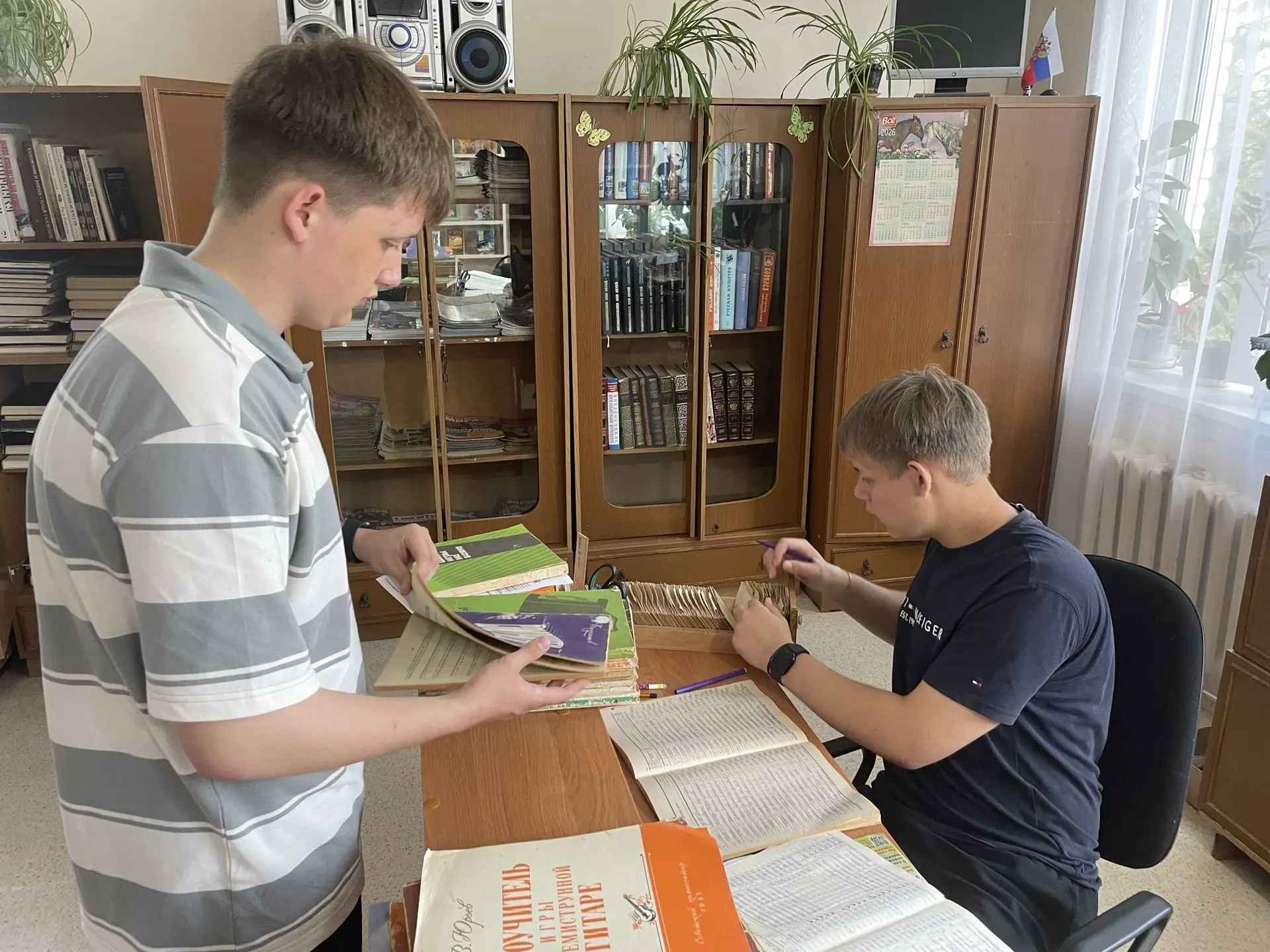Первый опыт в библиотеке📚

Оленинская библиотечная система ежегодно участвует в программе по трудоу
