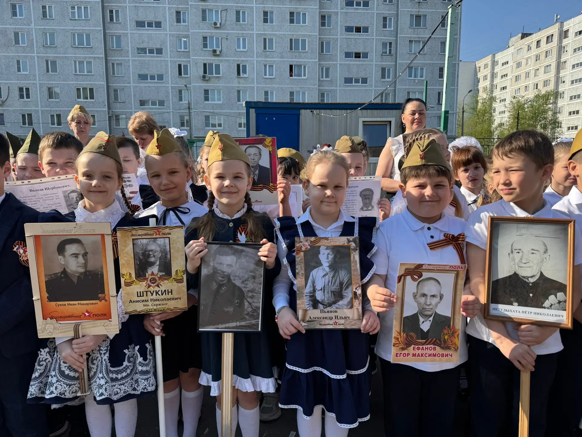 🇷🇺ТОРЖЕСТВЕННЫЙ МИТИНГ, ПОСВЯЩЁННЫЙ 81-Й ГОДОВЩИНЕ ВЕЛИКОЙ ПОБЕДЫ🕊️  В преддверии главного праздника