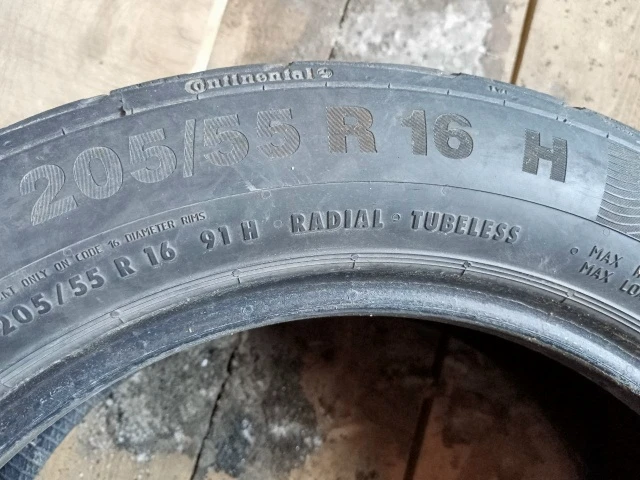 Продам шины летние континенталь 205/55 R16 +79178055521