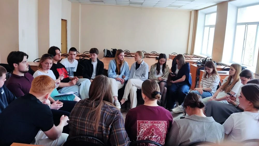 КАПИТАН И ЭКИПАЖ: О СЕМЕЙНОЙ НАВИГАЦИИ С ПСИХОЛОГОМ  ⚓ 6 мая в университете Водного транспорта прошл