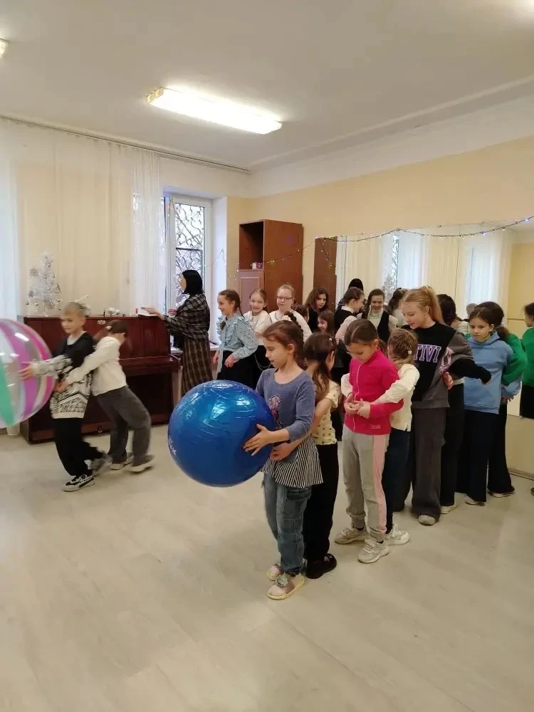 🎉 Сегодня 3Г класс дружно и весело отпраздновал Масленицу в Доме юношеского творчества Краснооктябрь