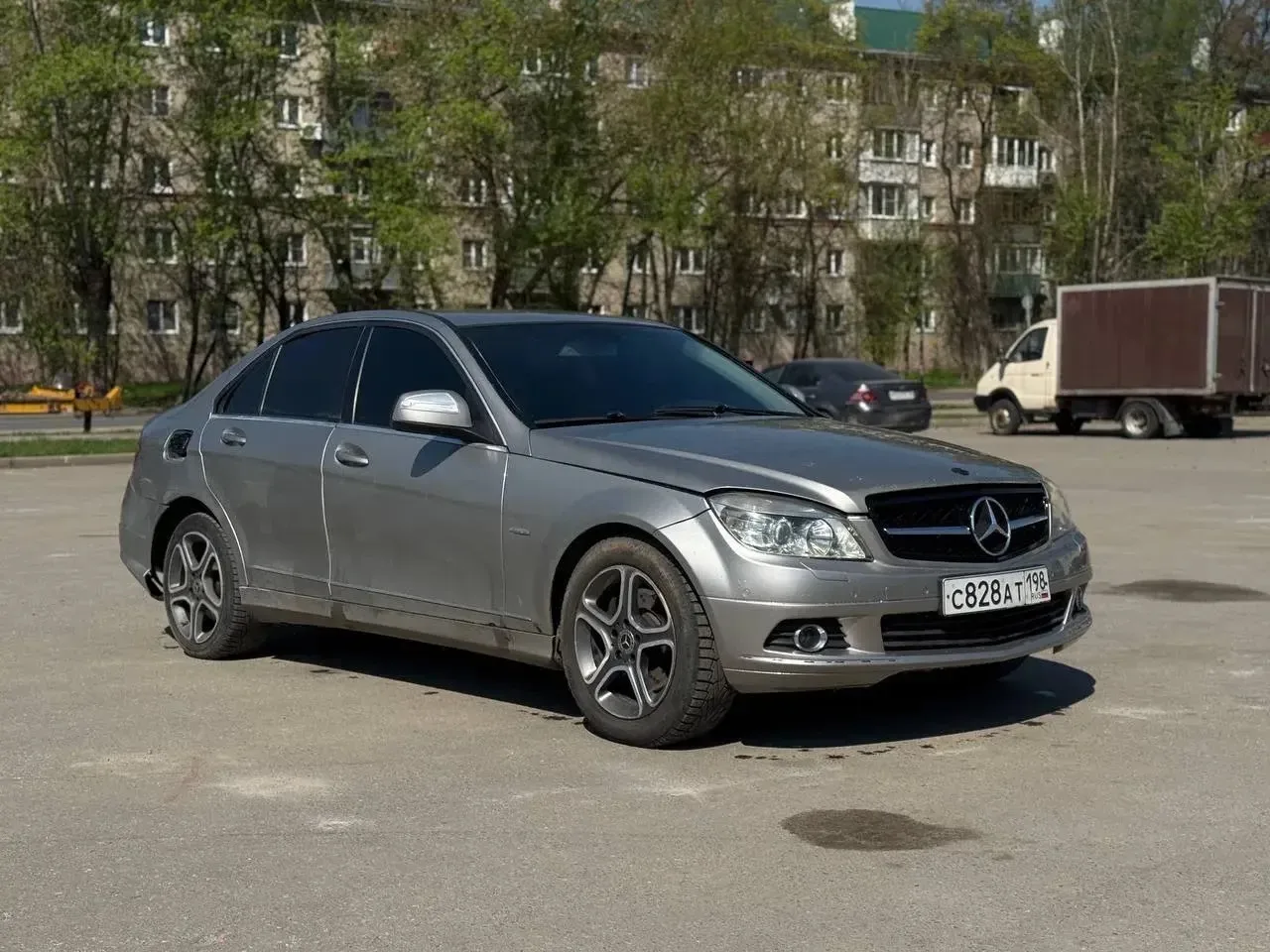 Mercedes Benz С-klass  3.5 АКПП 2007 год   До рестайлинг Надежный 272 3.5 мотор Стоит новый AMG руль