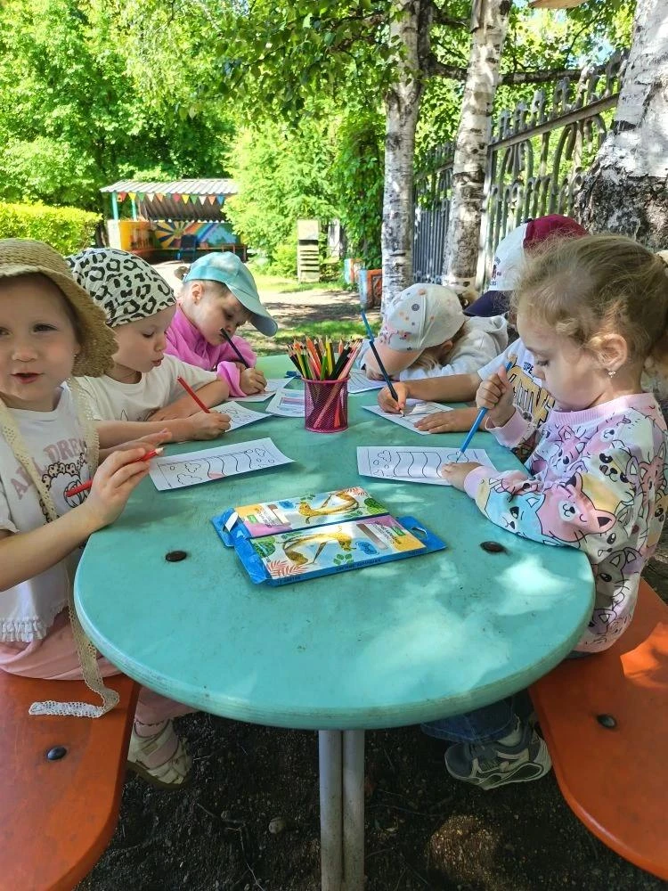 🇷🇺В преддверии  праздника Дня России – в нашей группе "Незабудка" мы провели замечательное тематич