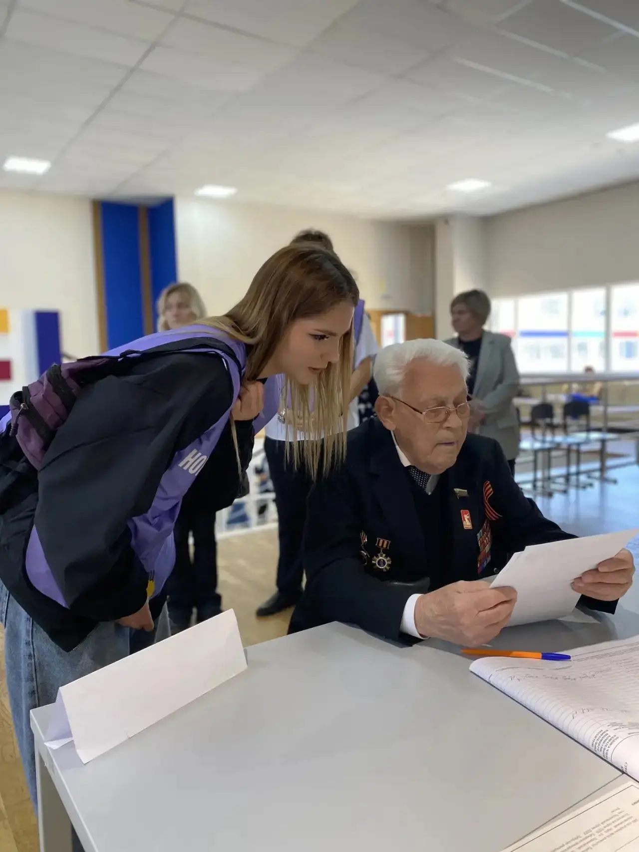 99-летний ветеран Великой Отечественной войны Александр Тимофеевич Храмцов принял участ...