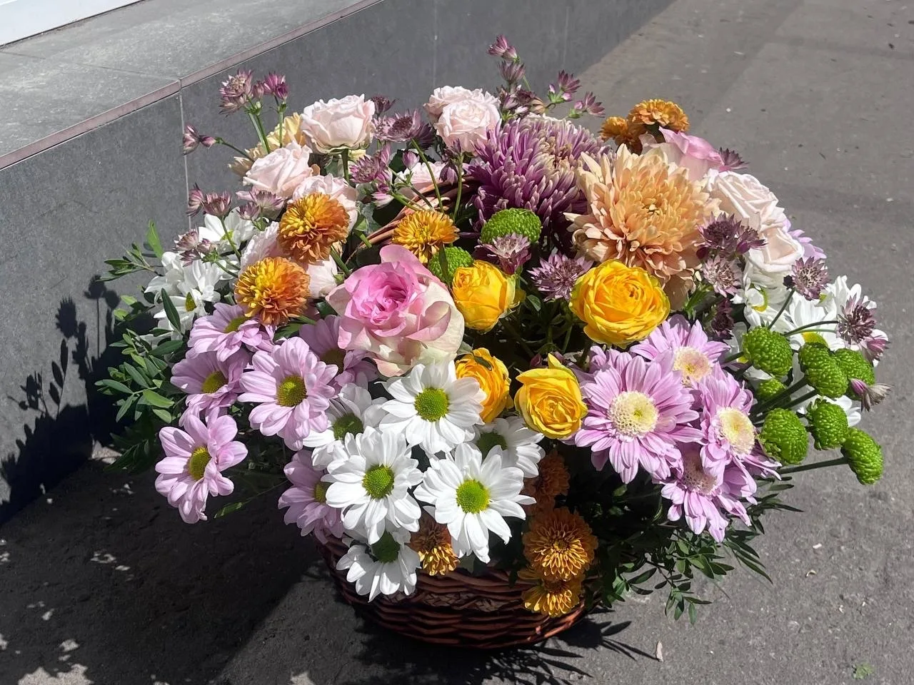 Весенняя корзина
🌿🌿🌿🌿🌿🌿🌿🌿
- Земляной вал 42,с.1 🌸
м. Курская ( подземный переход)
- Вешняко
