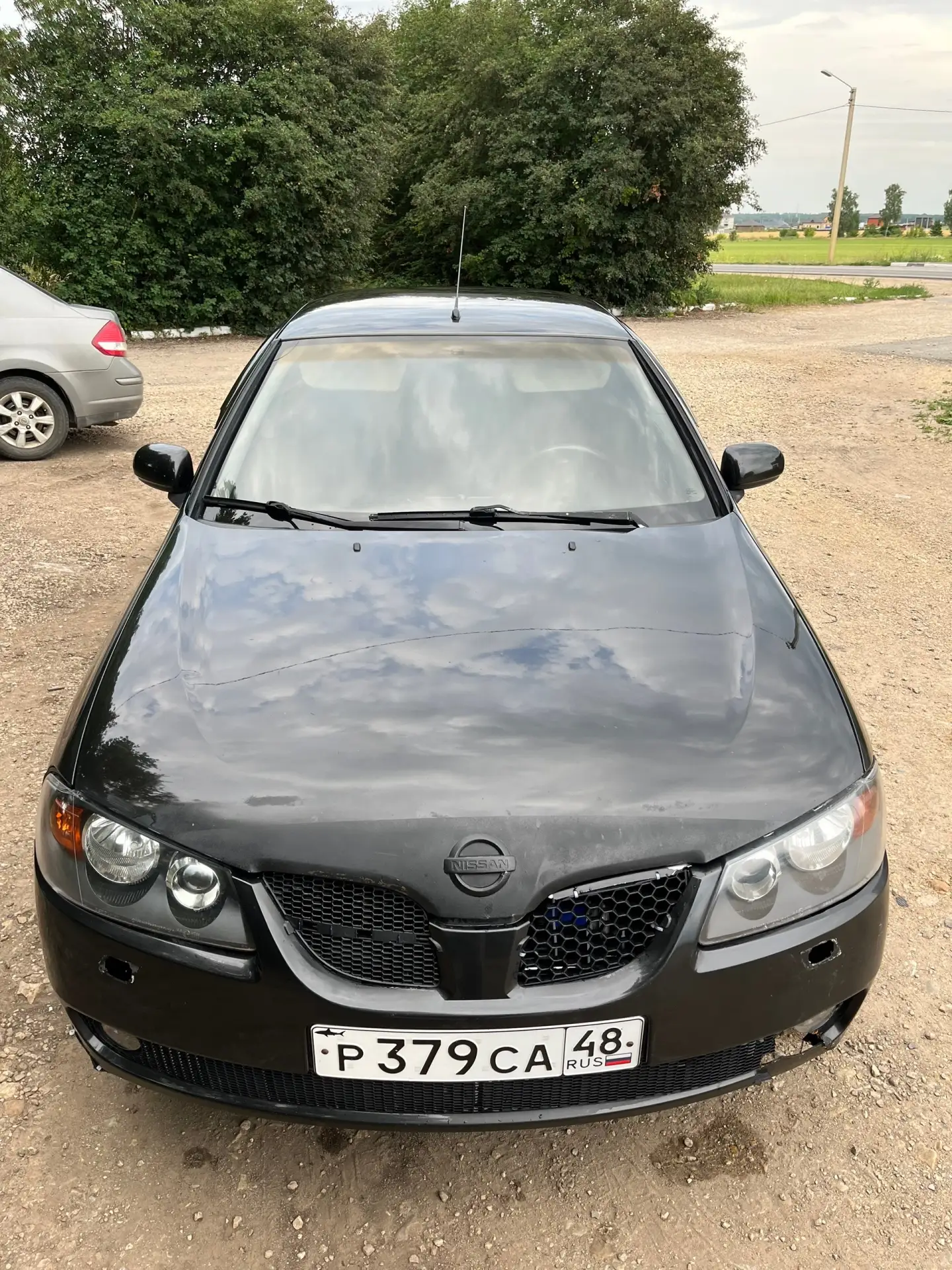 2005 год ,мотор не дымит ,масло не ест, коробка не хрустит ,не вылетает
