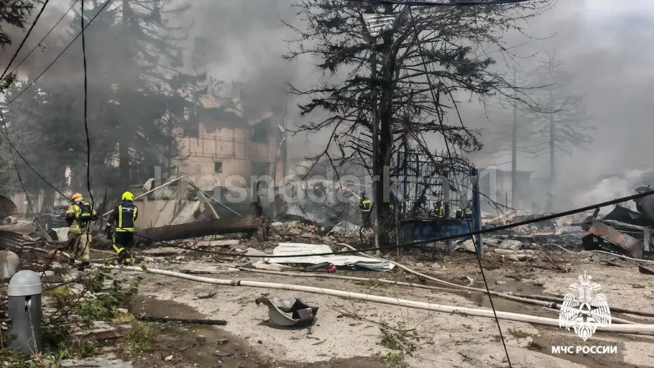 💥 Число пострадавших при взрыве в Пятигорске выросло до шести.  После взрыва на газовой заправке в П