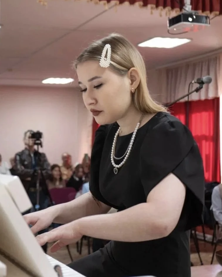 ✨ В честь юбилея нашей любимой Детской музыкальной школы №15 мы продолжаем рассказывать о тех, кто с