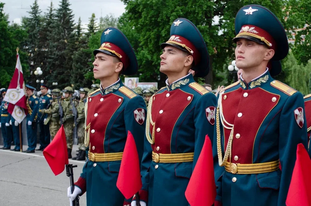 Поздравляю военнослужащих, ветеранов и членов семей Отдельной дивизии оперативного назн...