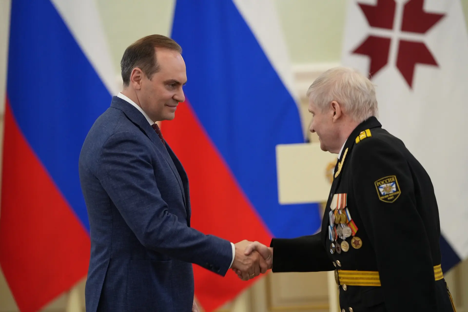 🇷🇺🤝С особой гордостью чествую земляков в #ДеньРоссии! Герои спецоперации, многодетны...