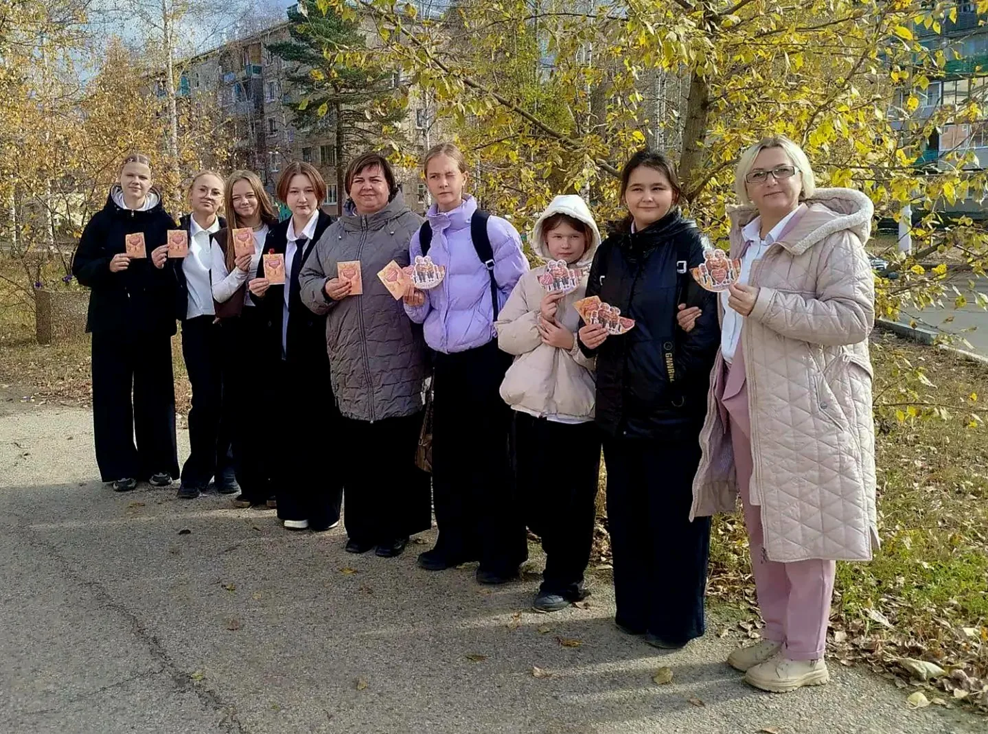 ❤ Тепло сердец: как волонтёры поздравили тех, кто не может прийти на праздник
