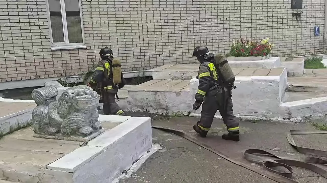 В Туве отработали действия при захвате заложников и атаке БПЛА в школах