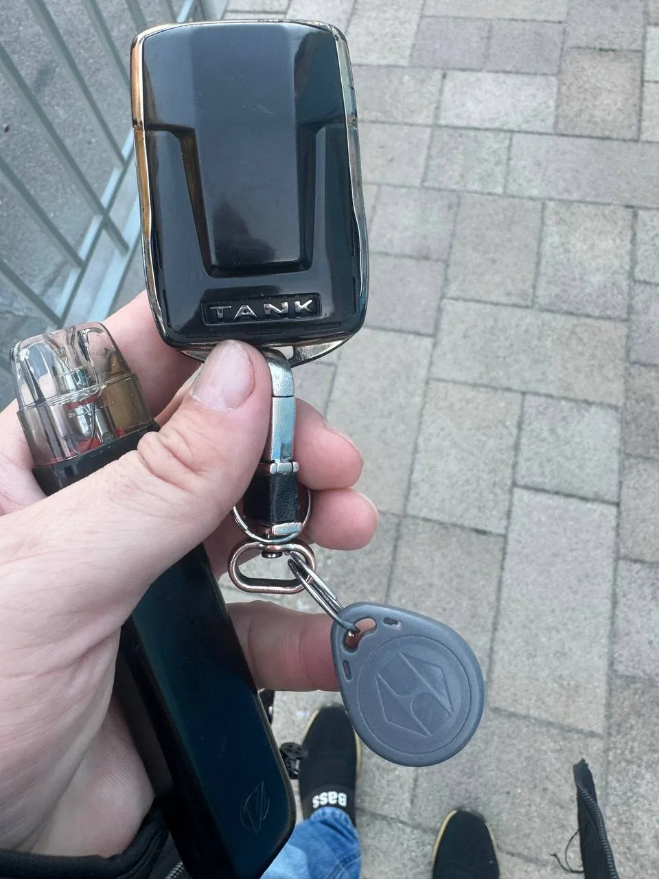 Найден ключ 🗝️ от машины 🚗