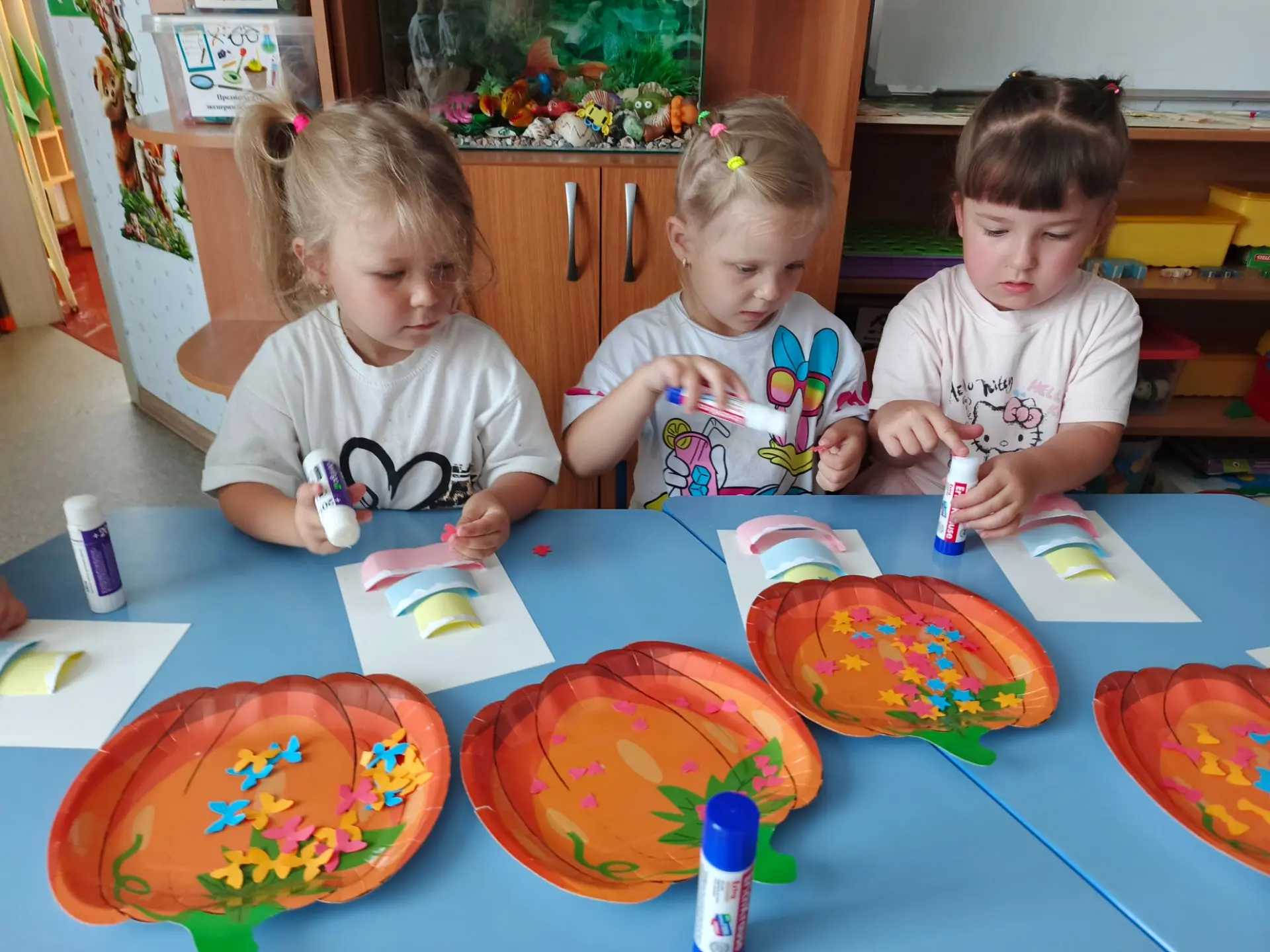 🍰 Большое кондитерское путешествие второй младшей группы!

Сегодня у воспитанников вторых младших г