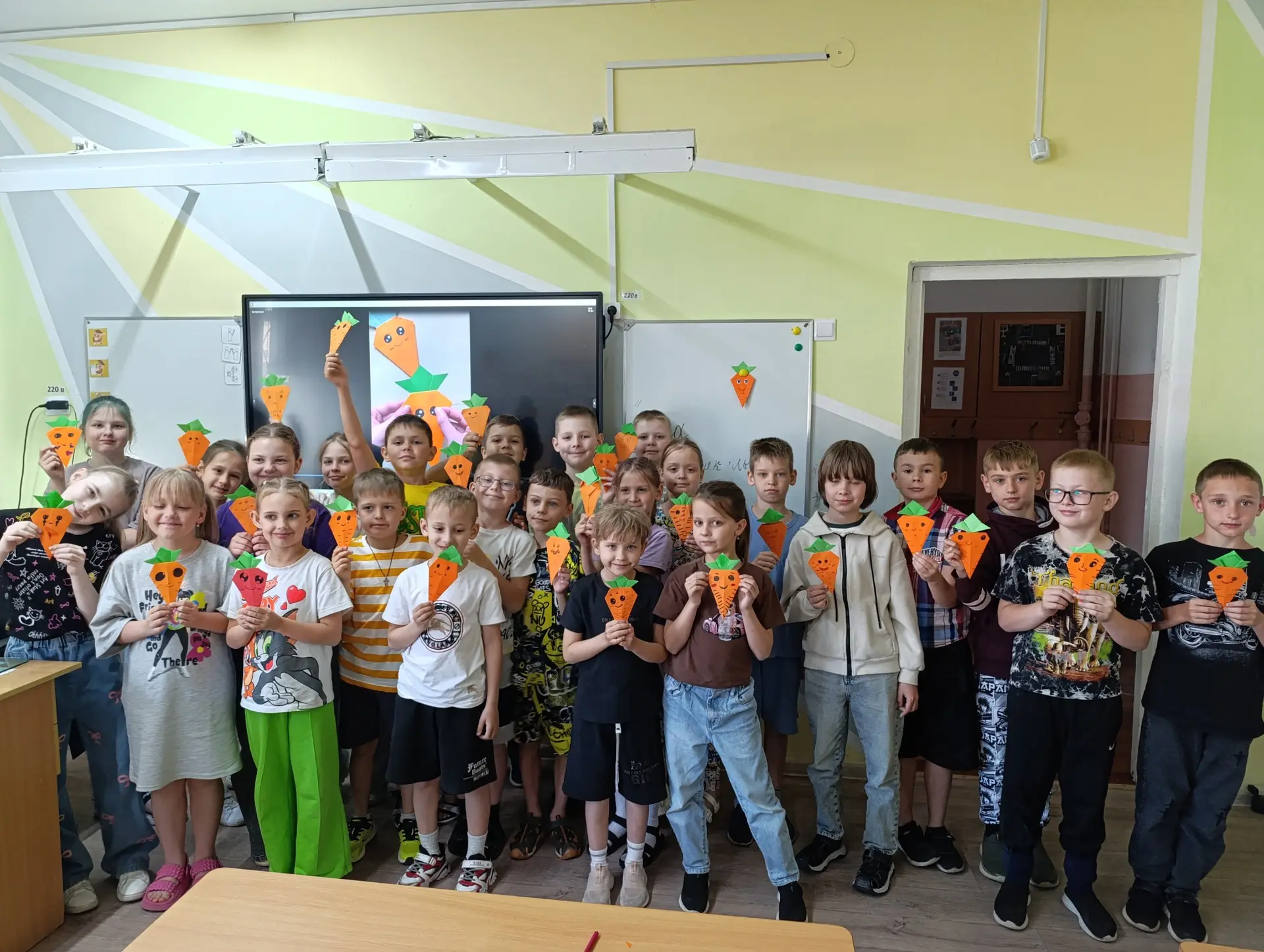 3 июня день в пришкольном лагере «Лесная сказка» прошёл под лозунгом «Жить здорово-здор...