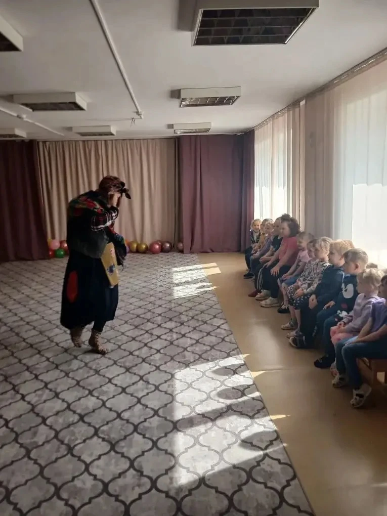 Сердечно поздравляем вас и ваших чудесных малышей с Международным днём защиты детей! 💫